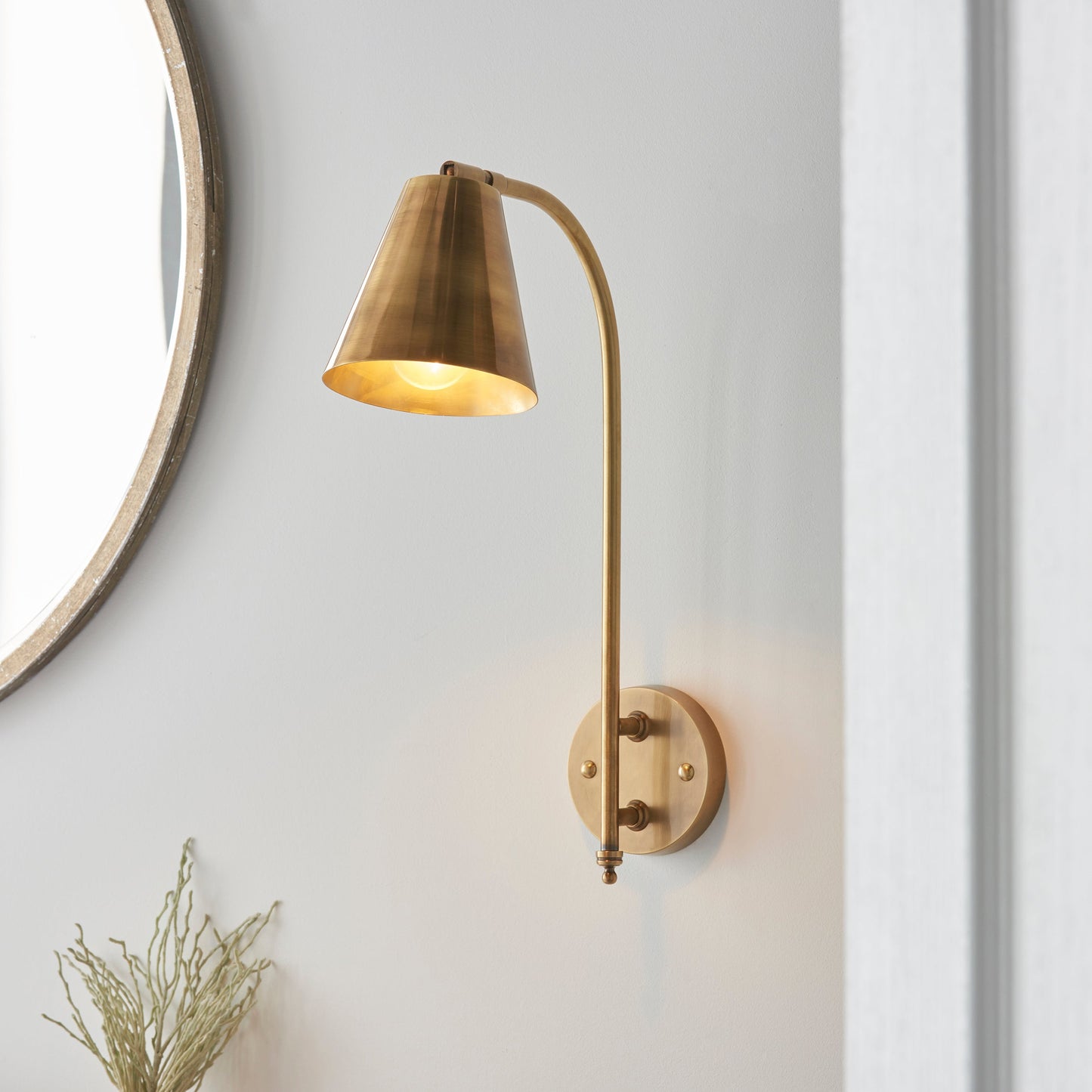 Radha Wall Light